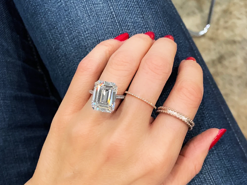 Nhẫn kim cương 8 carat bao nhiêu tiền? Bao nhiêu ly? 2 Nhẫn kim cương 8 carat bao nhiêu tiền? Bao nhiêu ly?