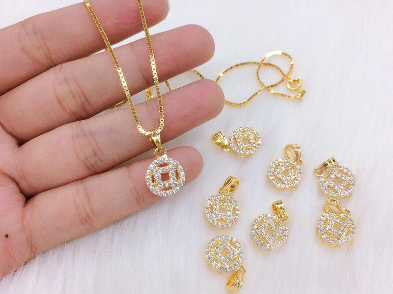 Hướng dẫn chọn mẫu dây chuyền vàng 18k phù hợp với phong cách cá nhân