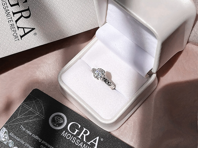 Nhẫn GRA là nhẫn gì? Có nên mua nhẫn GRA?